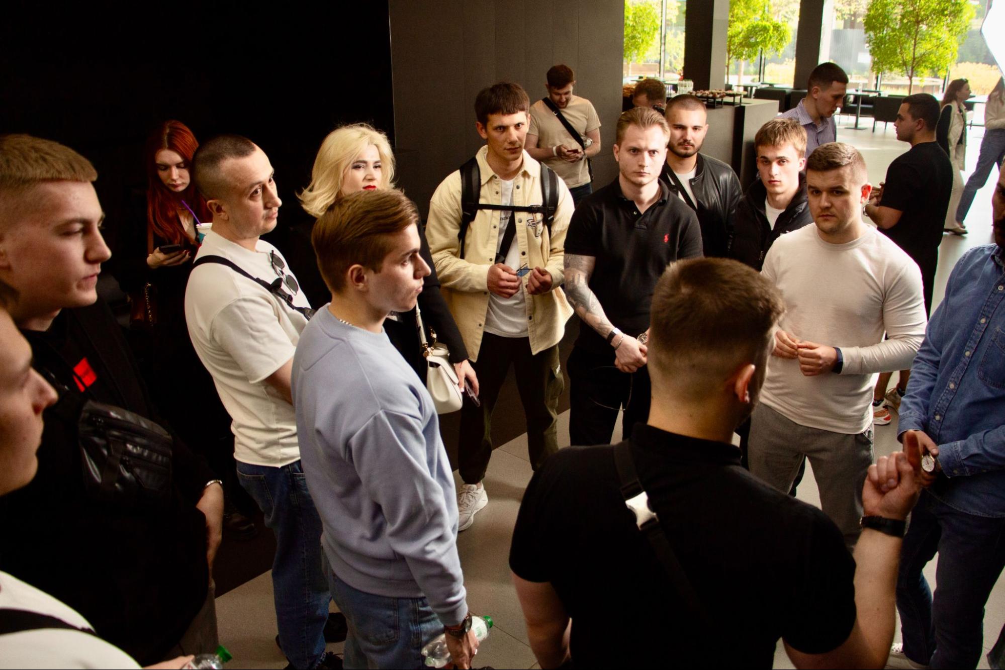 Михайло Хомич зустрічався зі своїми учнями Михайло Хомич зустрічався зі своїми учнями